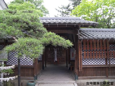 八幡神社（敦賀）幣殿