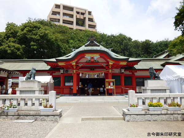 金神社拝殿